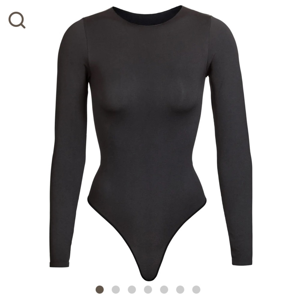 SKIMS CREW NECK LONG SLEEVE BODYSUIT